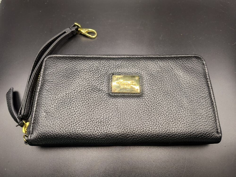 Kenneth Cole Lg Black Leather Zip Around Wallet w/ Wristlet - New In Box